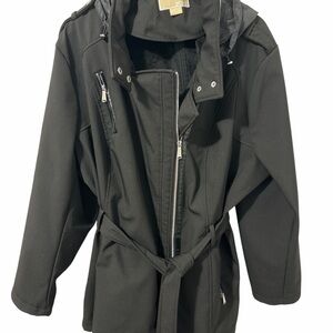 Michael Kors Beige and Black Garment